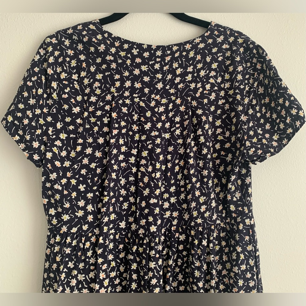 Good Condition, Madewell, Navy Blue Floral Mock Wrap Dress w/Pockets, Sz Medium - Picture 7 of 8